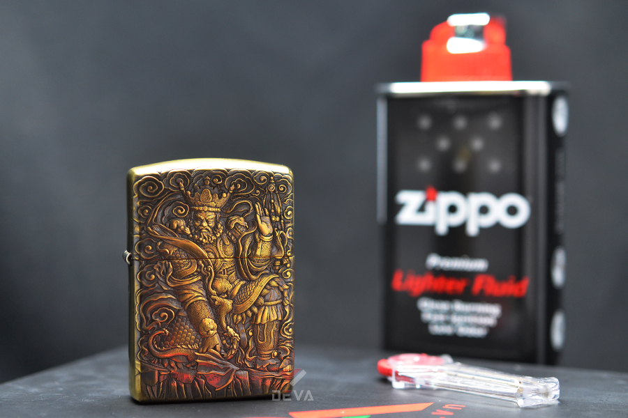 Set Zippo Armor Khắc Nổi Vị Thần Cổ Đại