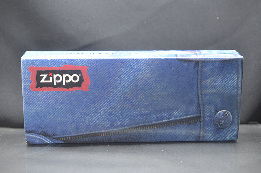 Set zippo 1996 4 cây chủ đề quần áo