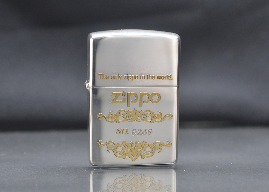 SET Zippo 1993 mạ bạc hoa văn dát vàng