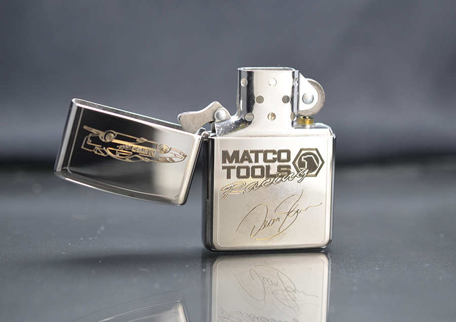 Set bao da Zippo mạ bạc 1996 Matco Tools