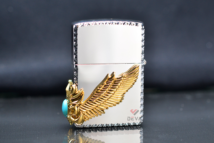 Zippo trắng Emblem đôi cánh thiên thần ốp đá xanh ngọc