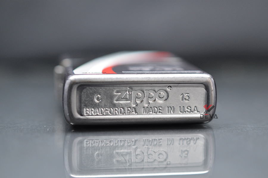Zippo kỷ niệm 50 năm hãng xe Ford Mustang Bản Giới Hạn