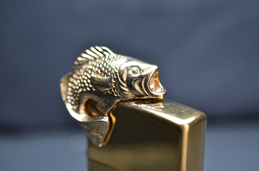Zippo Emblem cá chép mạ vàng 1992