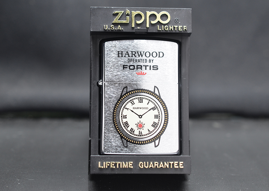 Zippo 1992 đồng hồ Harwood