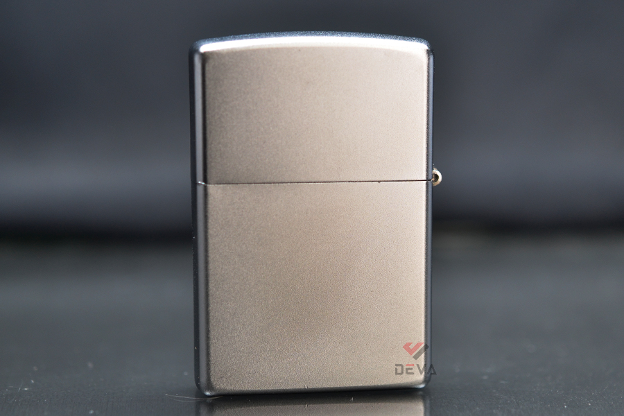 Bật lửa khắc logo chữ Zippo