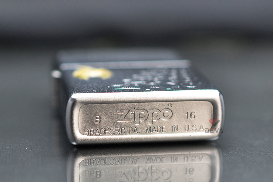 Zippo Satin Khắc Logo Zippo Ngọn Lửa Mạ Vàng