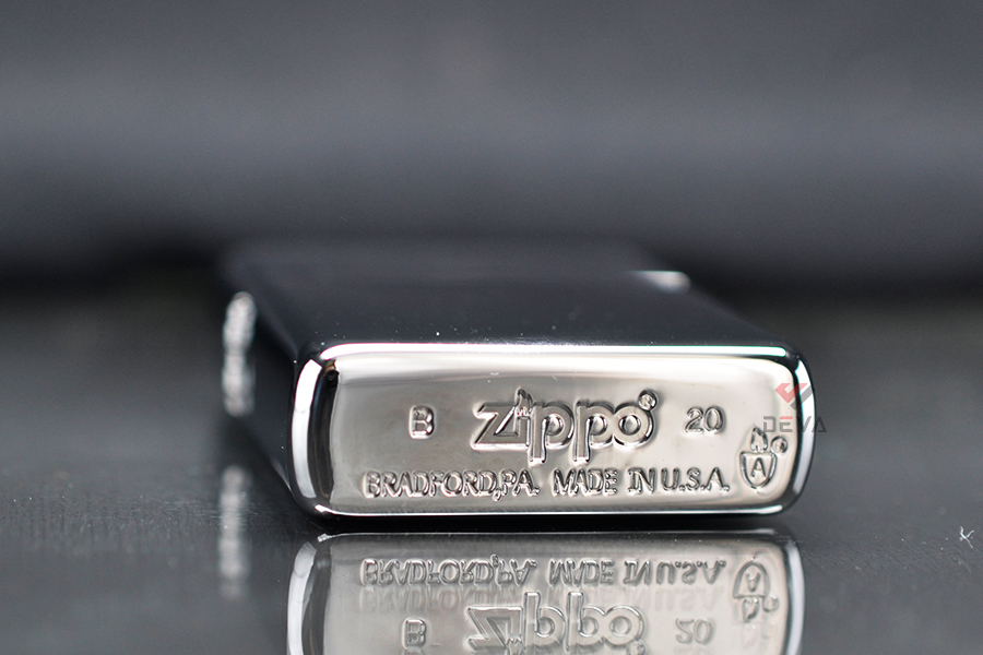 Zippo Armor bạc bóng vỏ dày