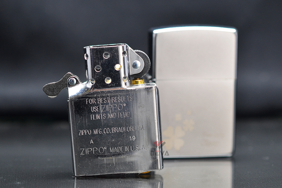 Bật lửa zippo Satin mỹ chính hãng cỏ 4 lá bạc