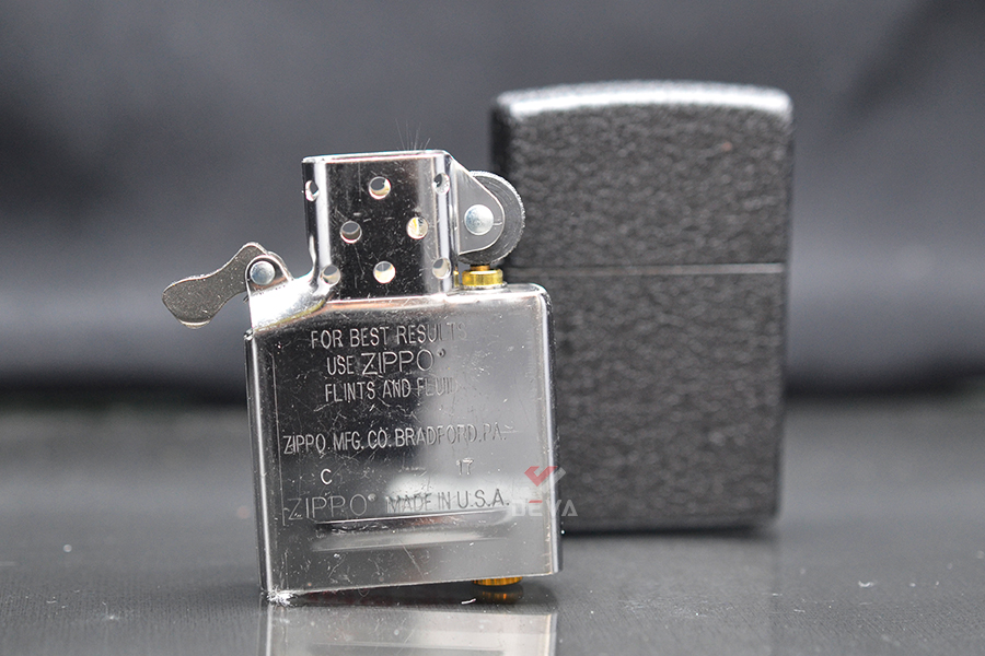 Bật lửa zippo chính hãng sơn mài đen