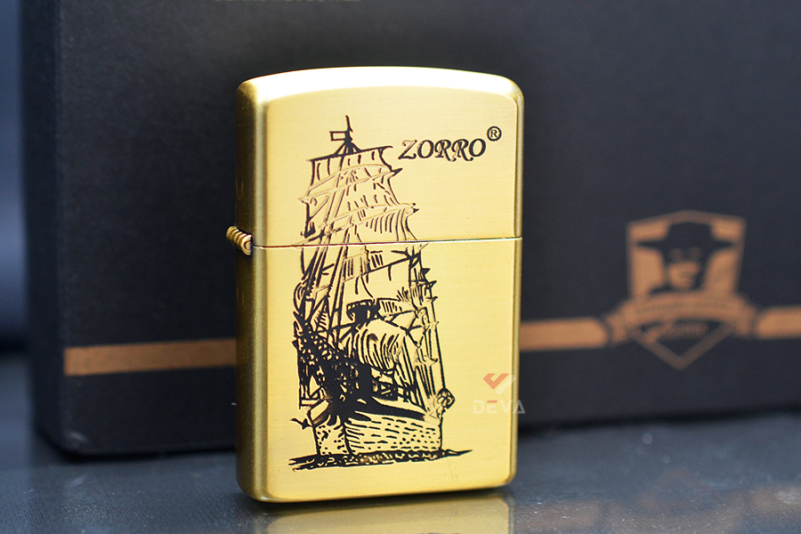 Bật lửa xăng đá chính hãng Zorro khắc hình thuyền cổ