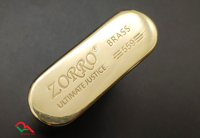 Bật lửa xăng đá Zorro Z559