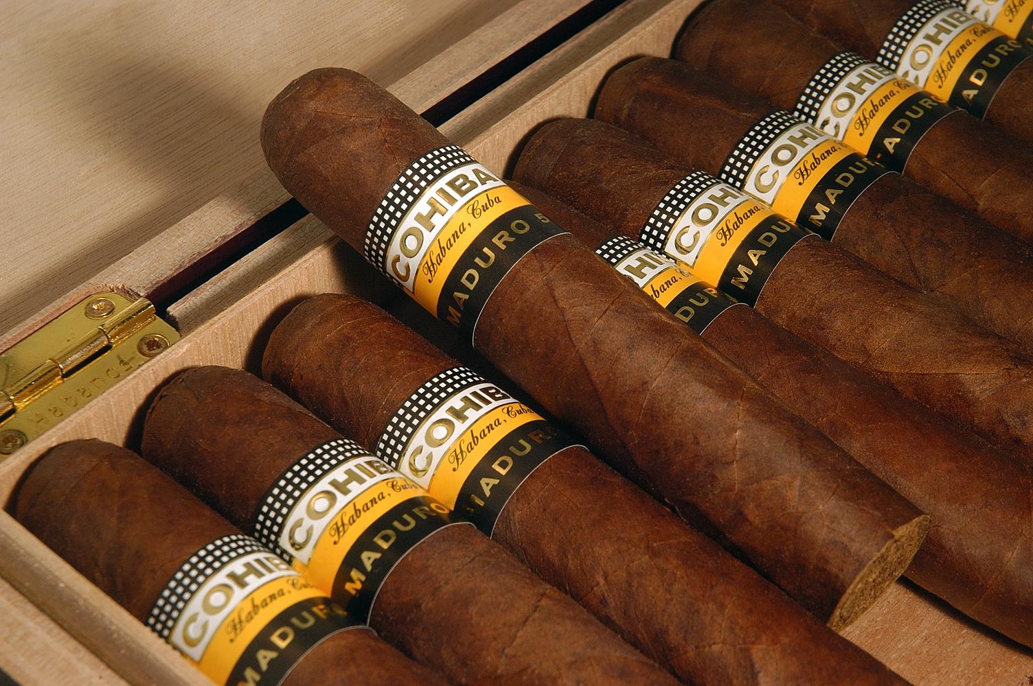 Góc tư vấn: Cách bảo quản cigar Cuba đơn giản tại nhà