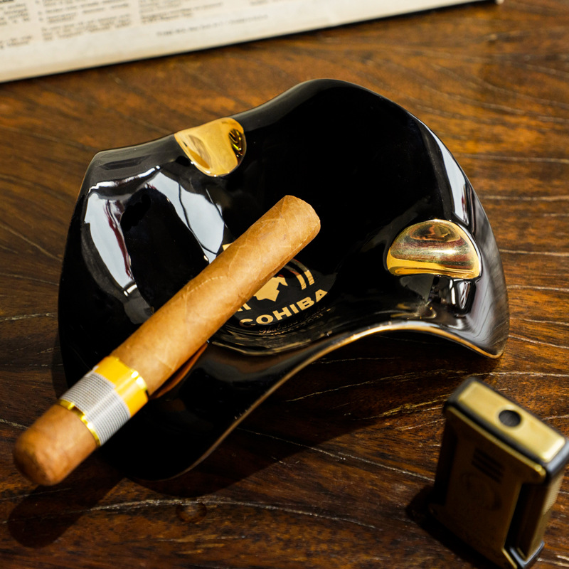 Khám phá vật liệu chế tác gạt tàn đỡ 3 điếu cigar bền đẹp