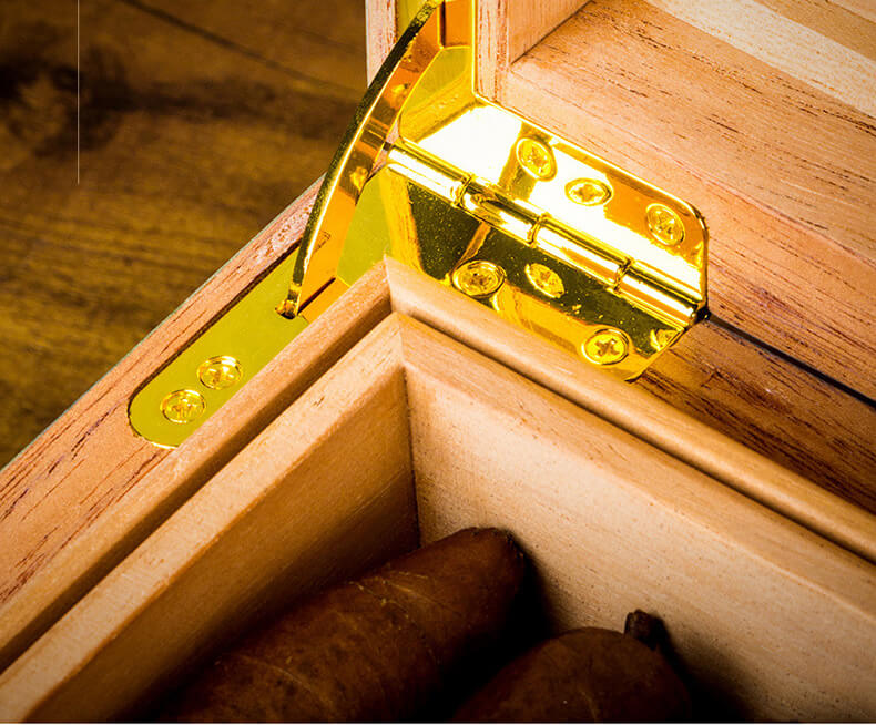 Hộp ủ cigar Lubinski YJA-60024