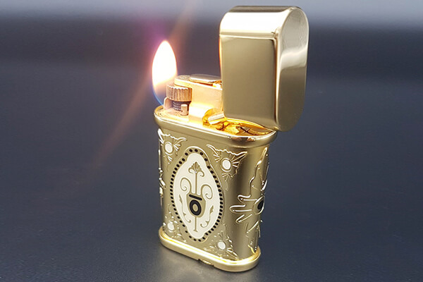 Ý nghĩa món quà bật lửa Cartier dành cho các quý ông khói lửa