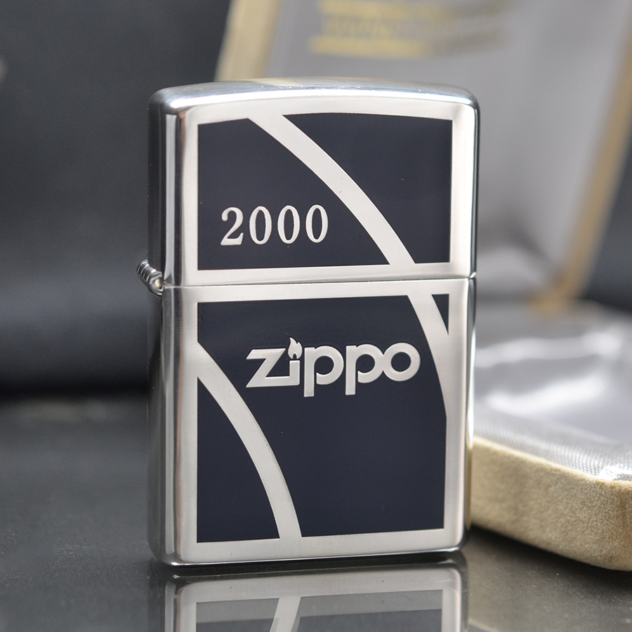 Bật lửa Zippo 1999 logo sơn mạ bạc