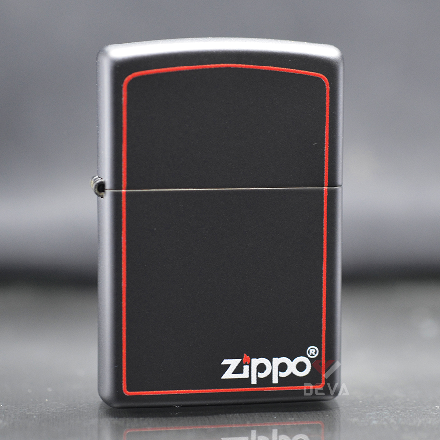 Bật lửa Zippo sơn đen kẻ đỏ BZP257